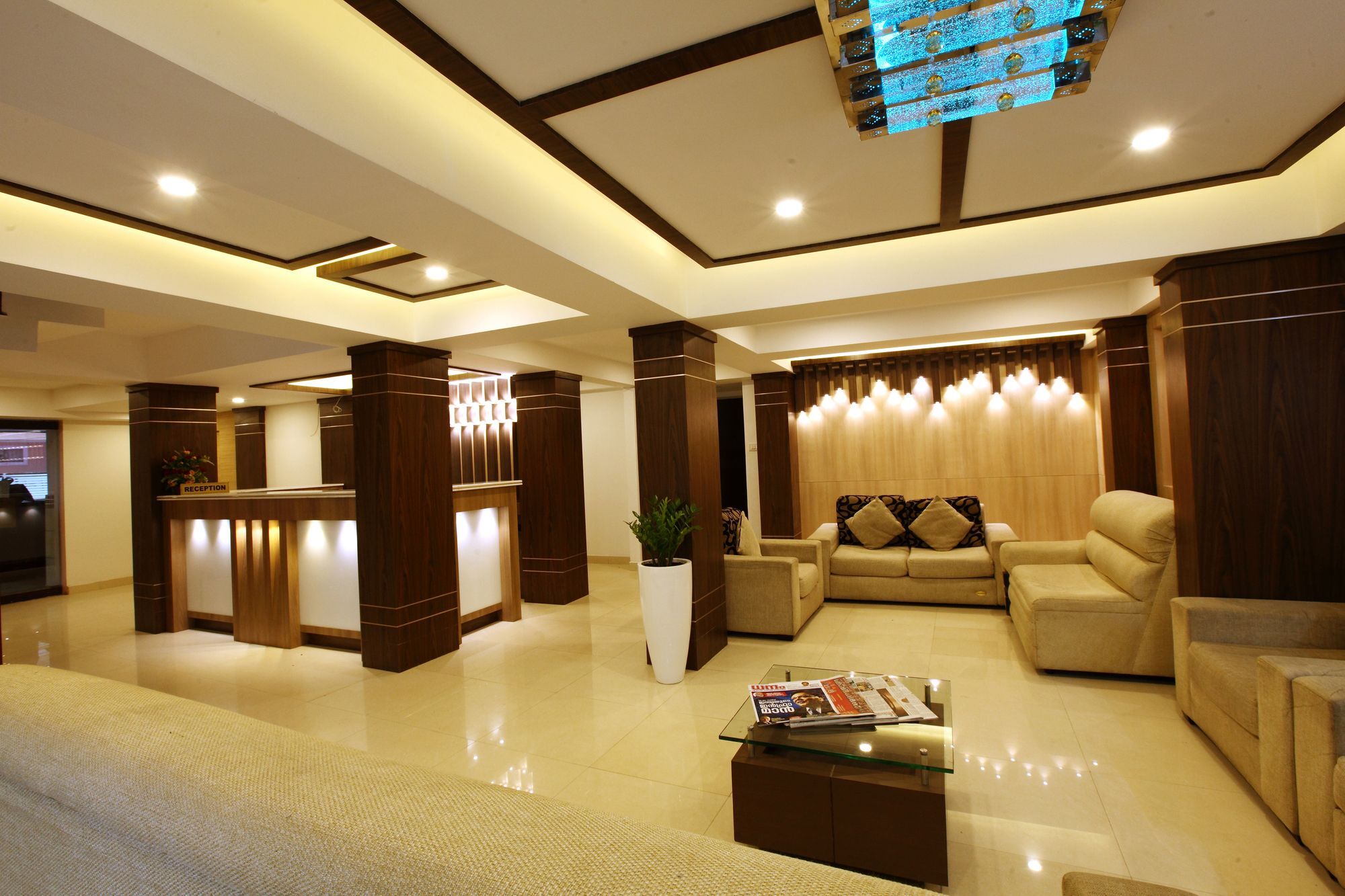 Prayana Hotels Kochi Екстериор снимка